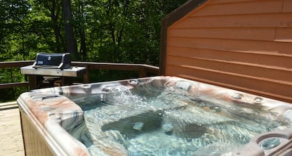 ESCAPE TO THE MOUNTAINS
PLATINUM PROPERTY-with Hottub⛳️🏌️perfect all 4-SEASONS