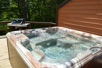 ESCAPE TO THE MOUNTAINS
PLATINUM PROPERTY-with Hottub⛳️🏌️perfect all 4-SEASONS