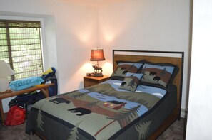 3 chambres, fer et planche à repasser, Wi-Fi gratuit, draps fournis