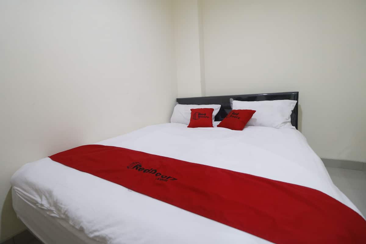 Habitación doble | Escritorio, wifi y ropa de cama