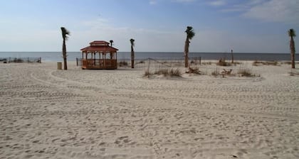 Close To The Beach - Pets Welcome!