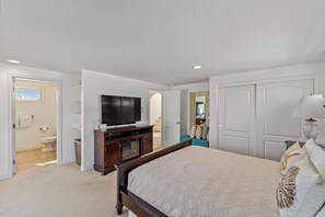 4 bedrooms, WiFi, bed sheets, wheelchair access
