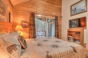 4 bedrooms, iron/ironing board, WiFi