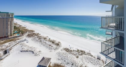 Pelican Beach Resort BEACH FRONT Penthouse