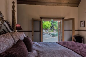 6 slaapkamers, een strijkplank/strijkijzer, reisbedje, gratis wifi