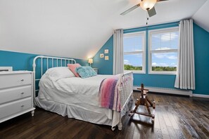 5 soverom, strykejern/-brett, wi-fi (inkludert) og sengetøy