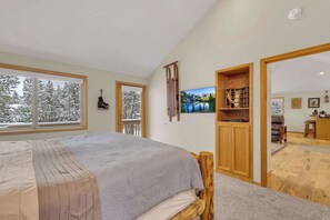 3 bedrooms, iron/ironing board, WiFi
