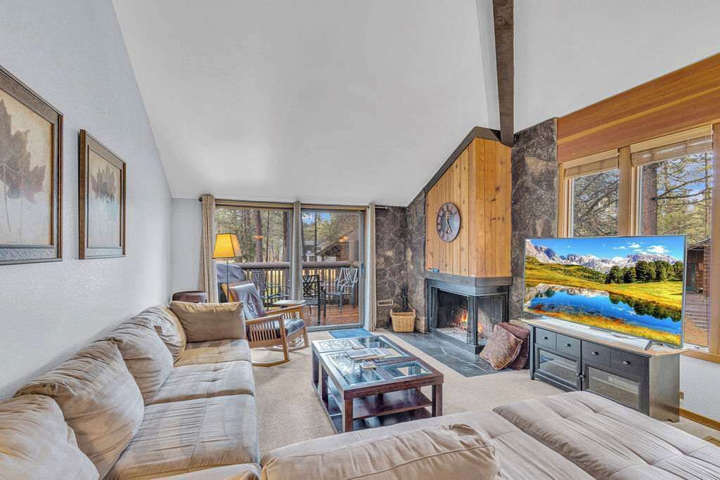 Flat-screen TV, fireplace