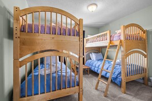 5 quartos, Wi-Fi de cortesia, roupa de cama