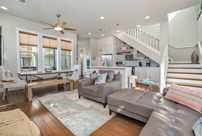 Oyster House | Private Pool + Golf Cart