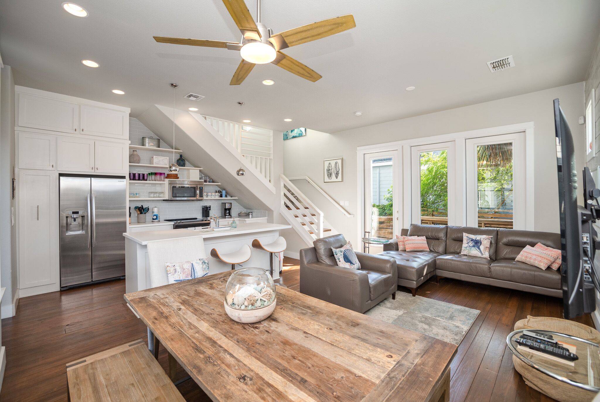 The Oyster House - Pet Friendly! Private Pool! FREE Golf Cart!