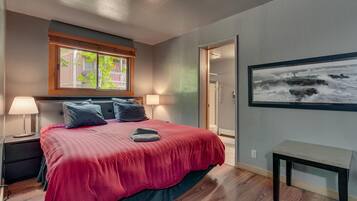 10 dormitoris, escriptori, planxa i posts de planxar i wifi gratuïta