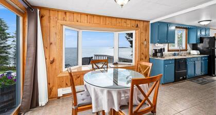 Spectacular lake view!