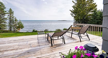 Spectacular lake view!