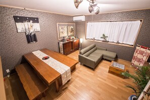 Private Vacation Home | 3 bedrooms, blackout drapes, iron/ironing board, free WiFi - Buddha House (Kyoto)