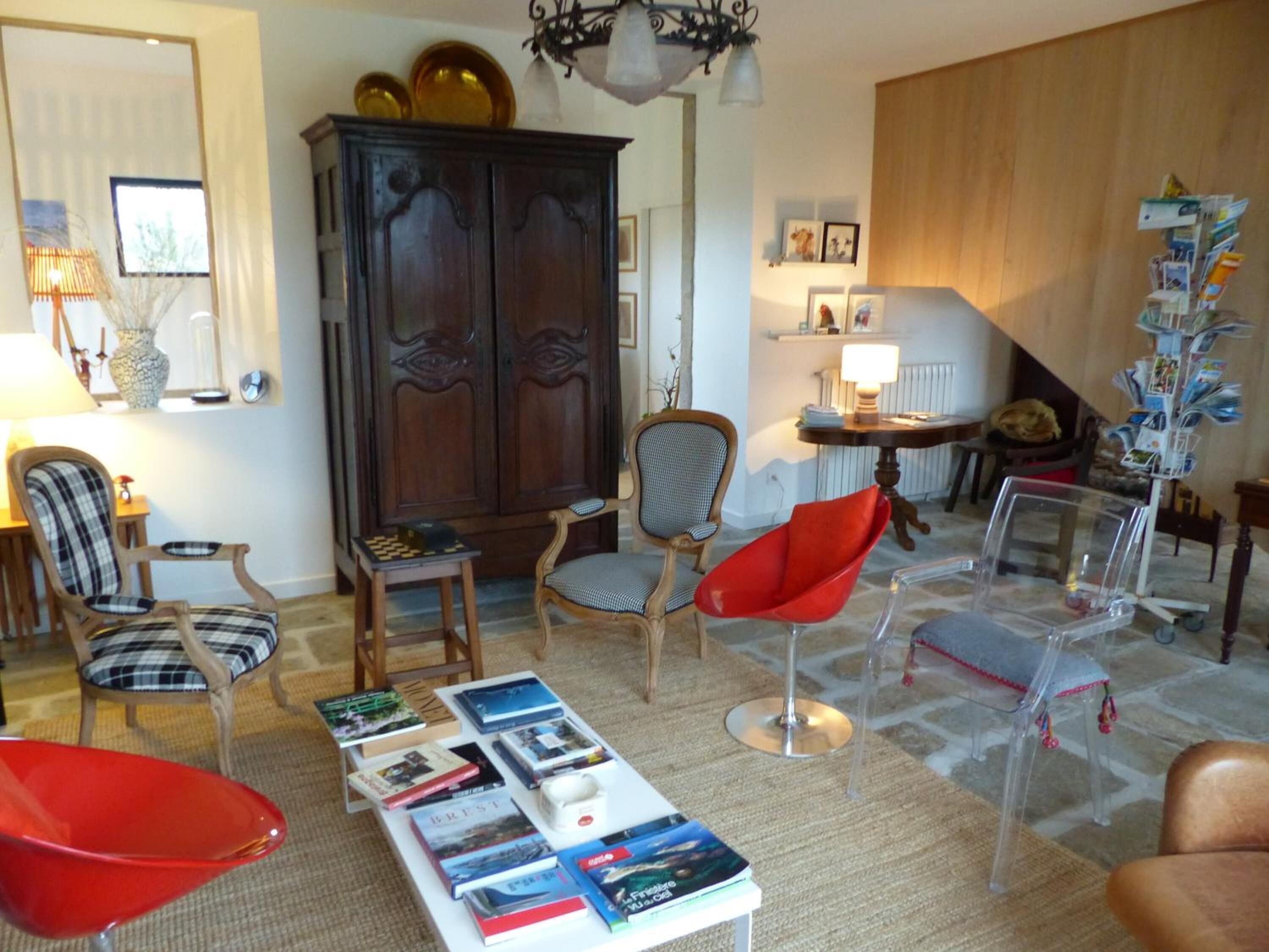 平板电视、办公室