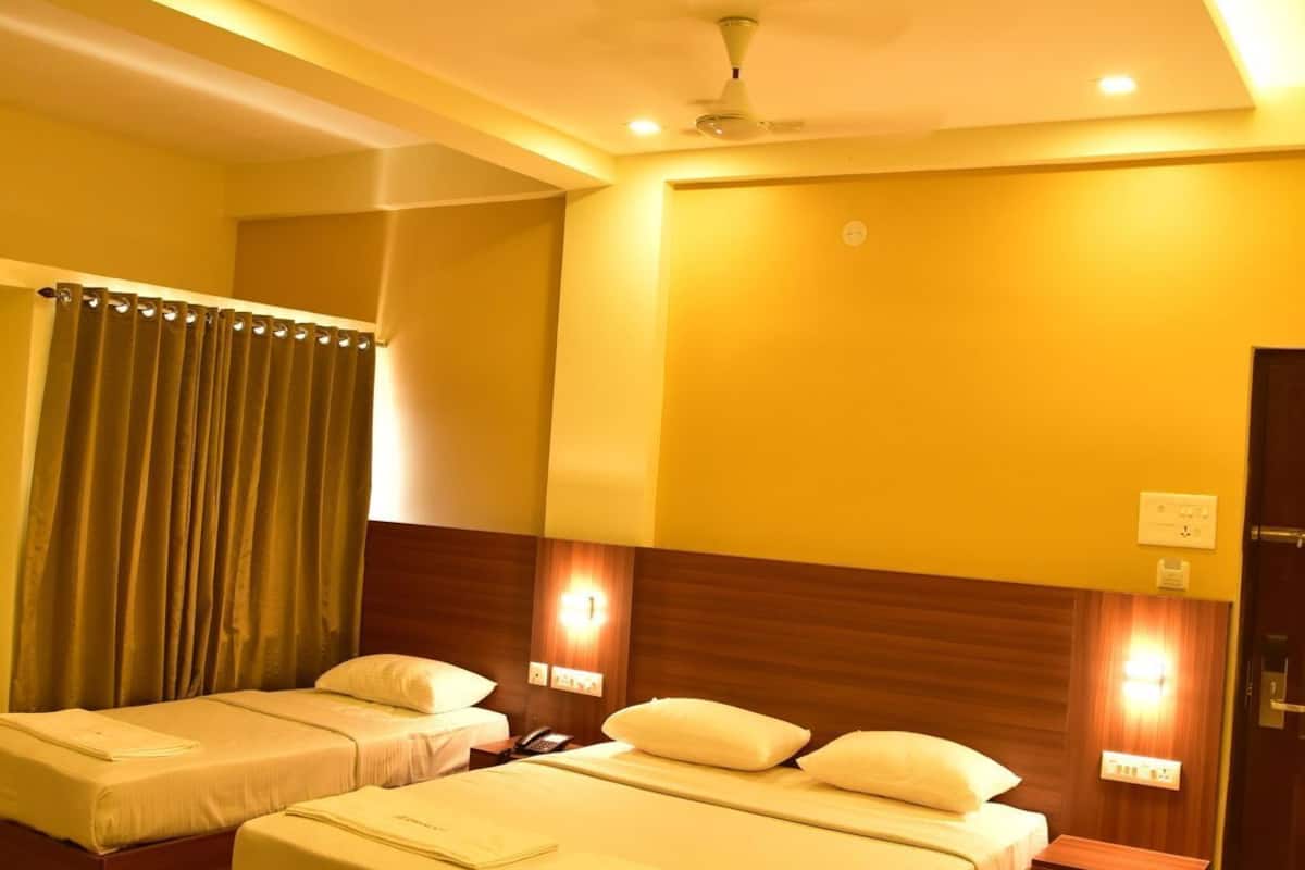 Roupas de cama premium, cortinas blackout, quartos à prova de som