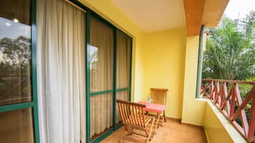 Chambre Exécutive Double ou avec lits jumeaux, 1 trÚs grand lit, balcon, vue montagne | Vue de la chambre