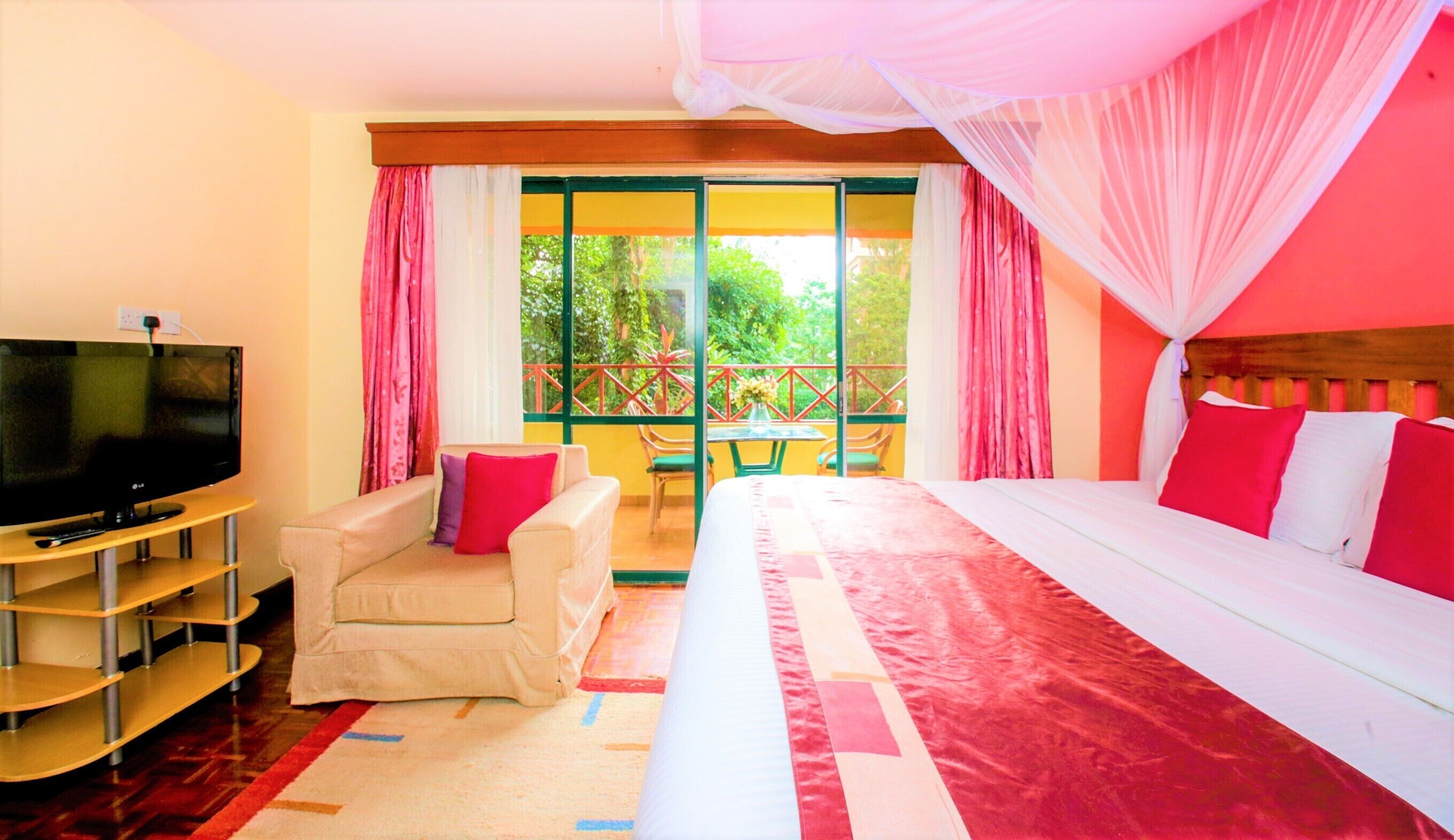 ห้องเอ็กเซ็กคิวทีฟดับเบิลหรือทวิน, เตียงคิงไซส์ 1 เตียง, ระเบียง, วิวภูเขา | ผ้าปูที่นอนฝ้ายอียิปต์, เครื่องนอนระดับพรีเมียม, เตียง Tempur-Pedic