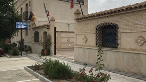 مدخل المنشأة