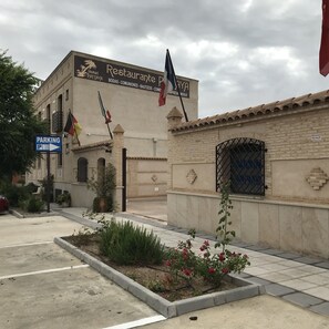 Entrée de l’hébergement