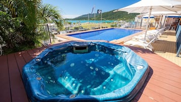 室外 SPA 浴缸