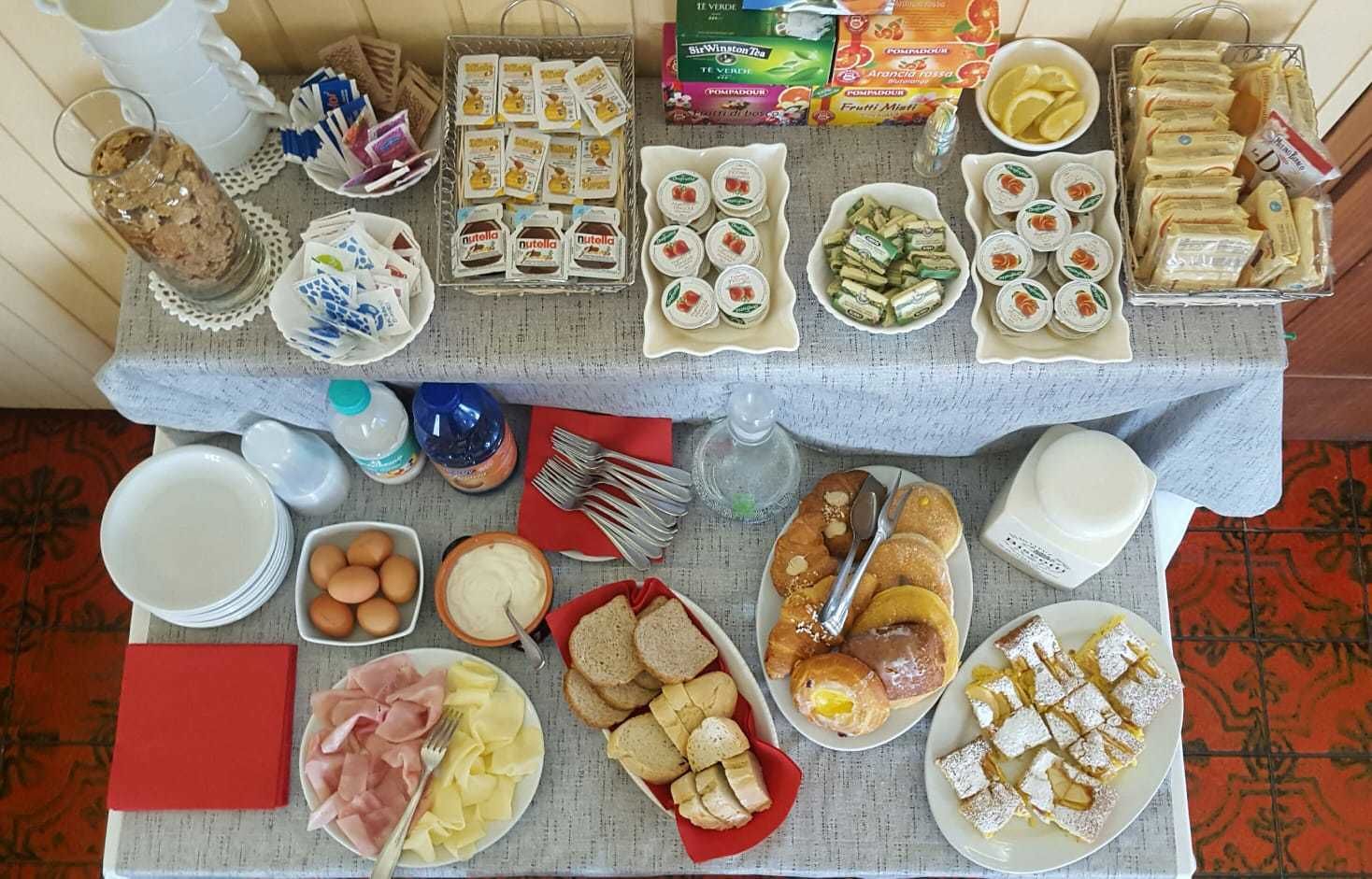 Colazione a buffet inclusa, servita tutte le mattine 