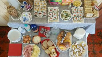 Colazione a buffet inclusa, servita tutte le mattine