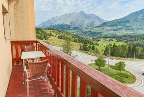 Twin Room | Balcony - Chalets Margot (Le Dévoluy)