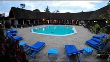 Piscina externa
