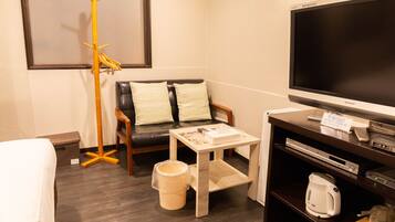 Double Room, Non Smoking | Desk, laptop workspace, iron/ironing board, free WiFi