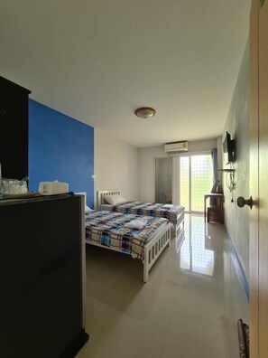 Soundproofing, free WiFi, bed sheets - S Diamond Apartment (Phetchaburi)