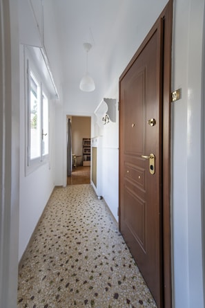 Apartment | Wohnbereich | Flachbildfernseher