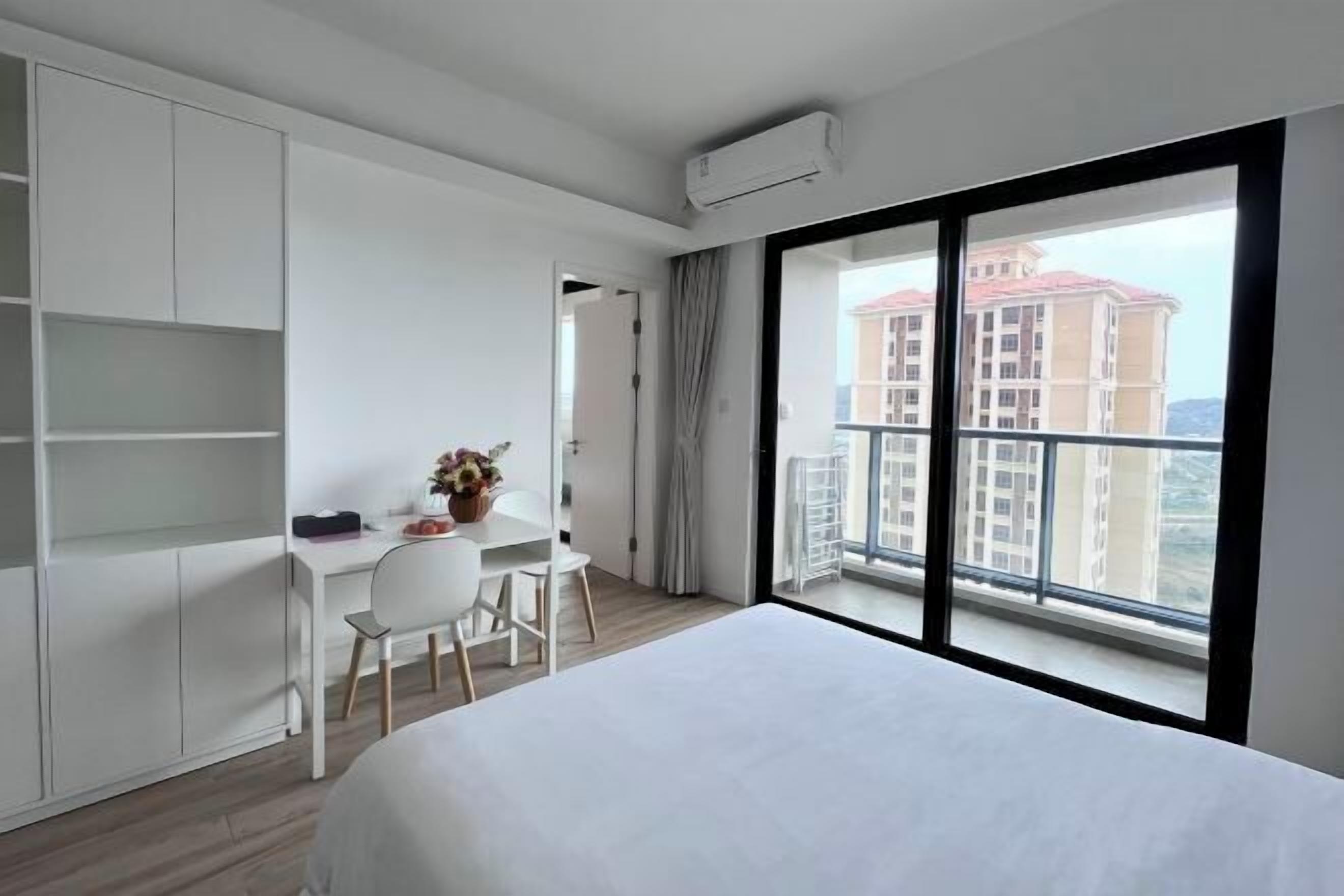 In-room safe, desk, blackout curtains, free WiFi