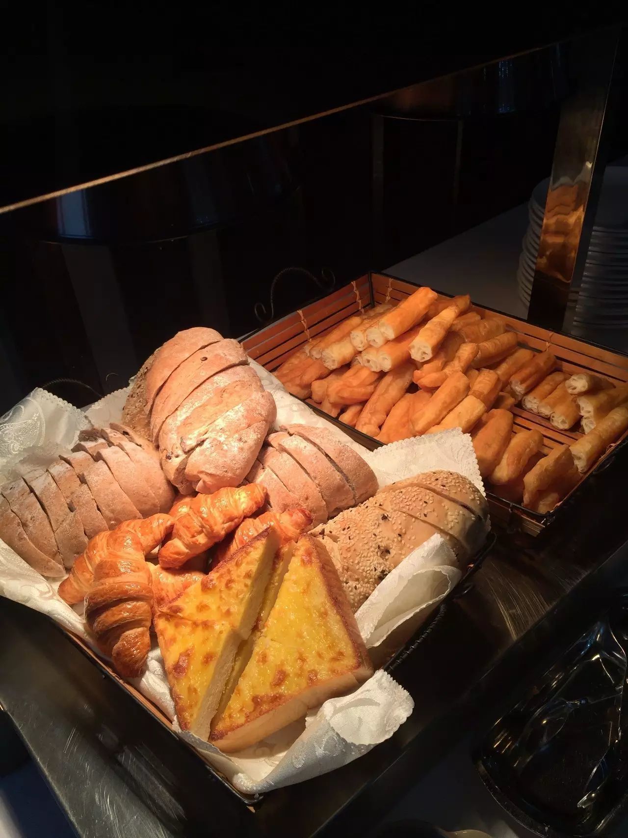 Petit déjeuner buffet servi tous les jours en supplément