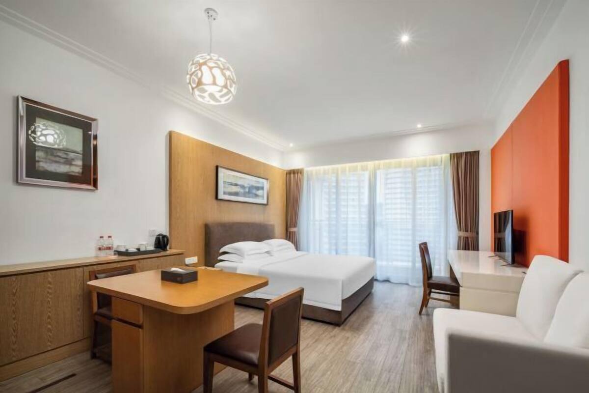 In-room safe, desk, blackout drapes, free WiFi