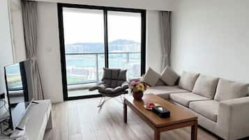 In-room safe, desk, blackout curtains, free WiFi