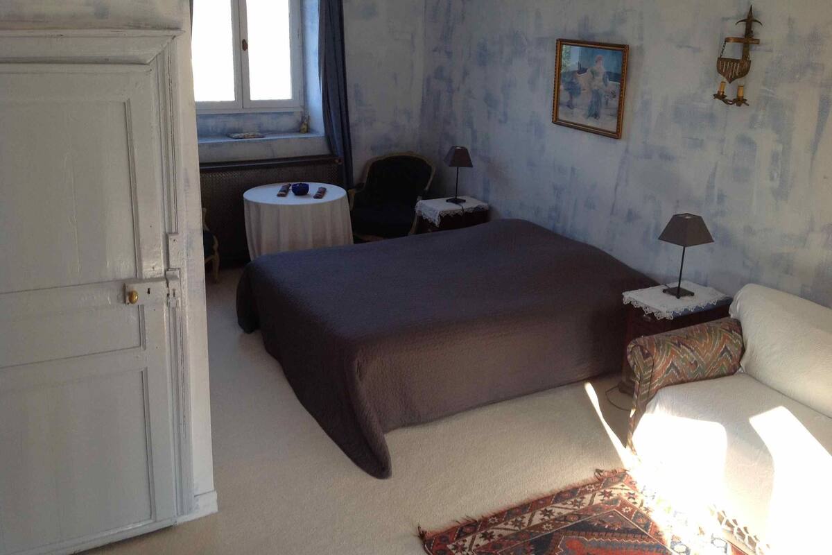 Habitación doble | Escritorio, cortinas opacas, sistema de insonorización