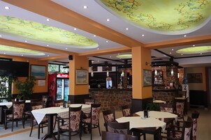 Se sirven desayunos, almuerzos y cenas