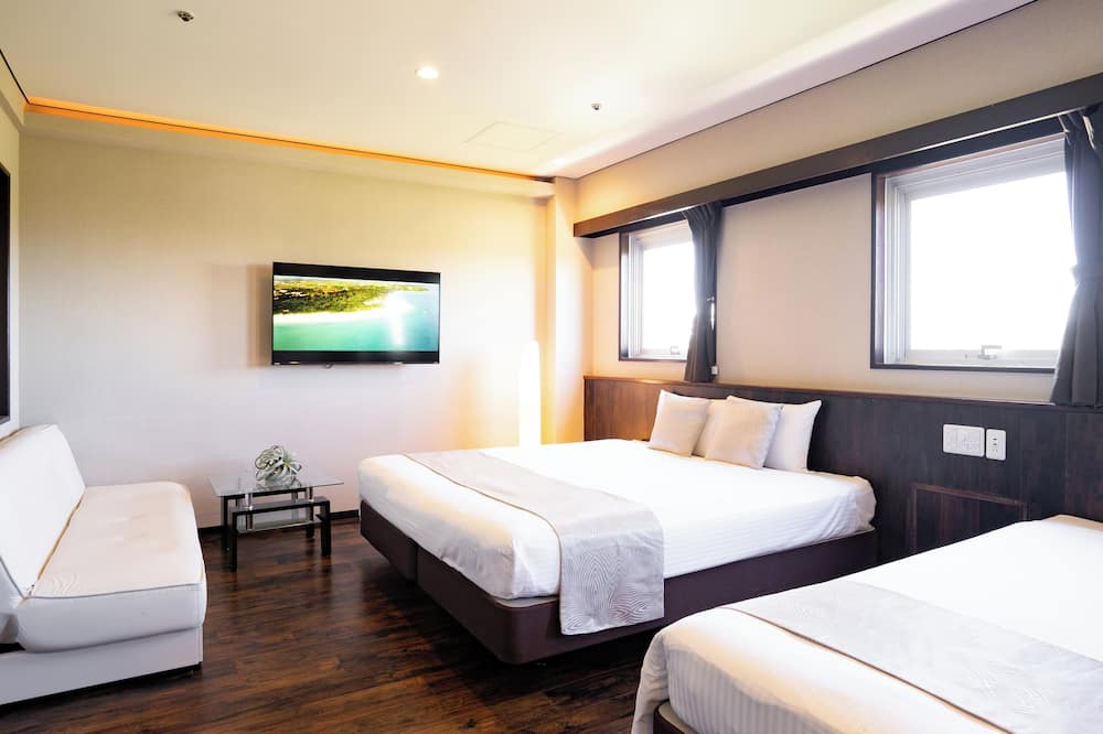 Rycom Crystal Hotel