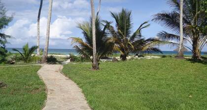 Simba Oryx Beach Cottages