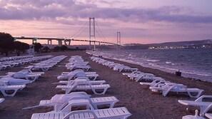 Beach bar - Hersek Otel (Altinova)