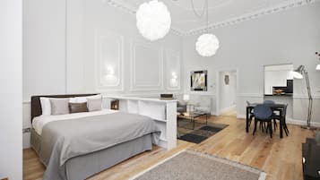 Deluxe Studio Apartment | Két bảo mật tại phòng, bàn ủi/dụng cụ ủi quần áo