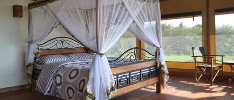 書桌、免費無線上網