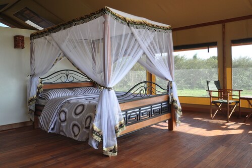 Simba & Oryx Nature Camp