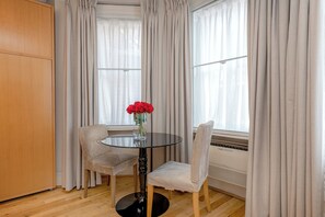 Studio Apartment | Living area | LCD TV, DVD player - 17 Hertford Street (London)