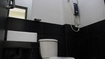 Shower, free toiletries, hair dryer, towels