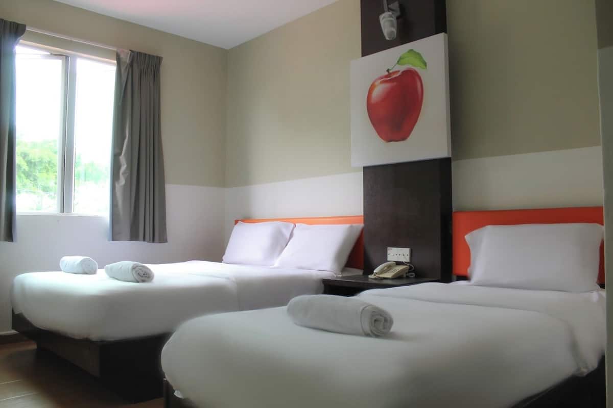 1 bedroom, desk, free WiFi, bed sheets