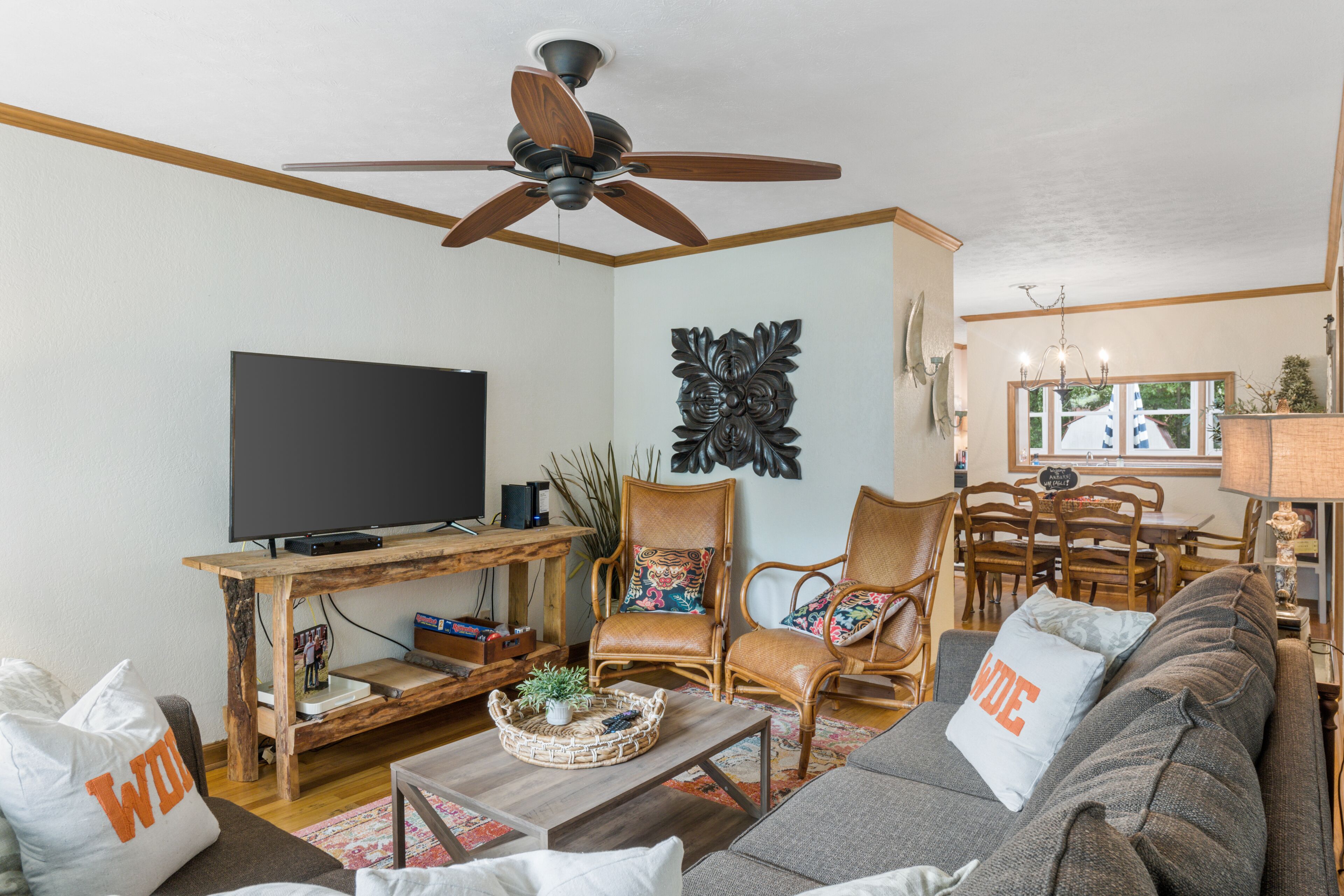 The Tiger Tailgater - Walk to Everything!