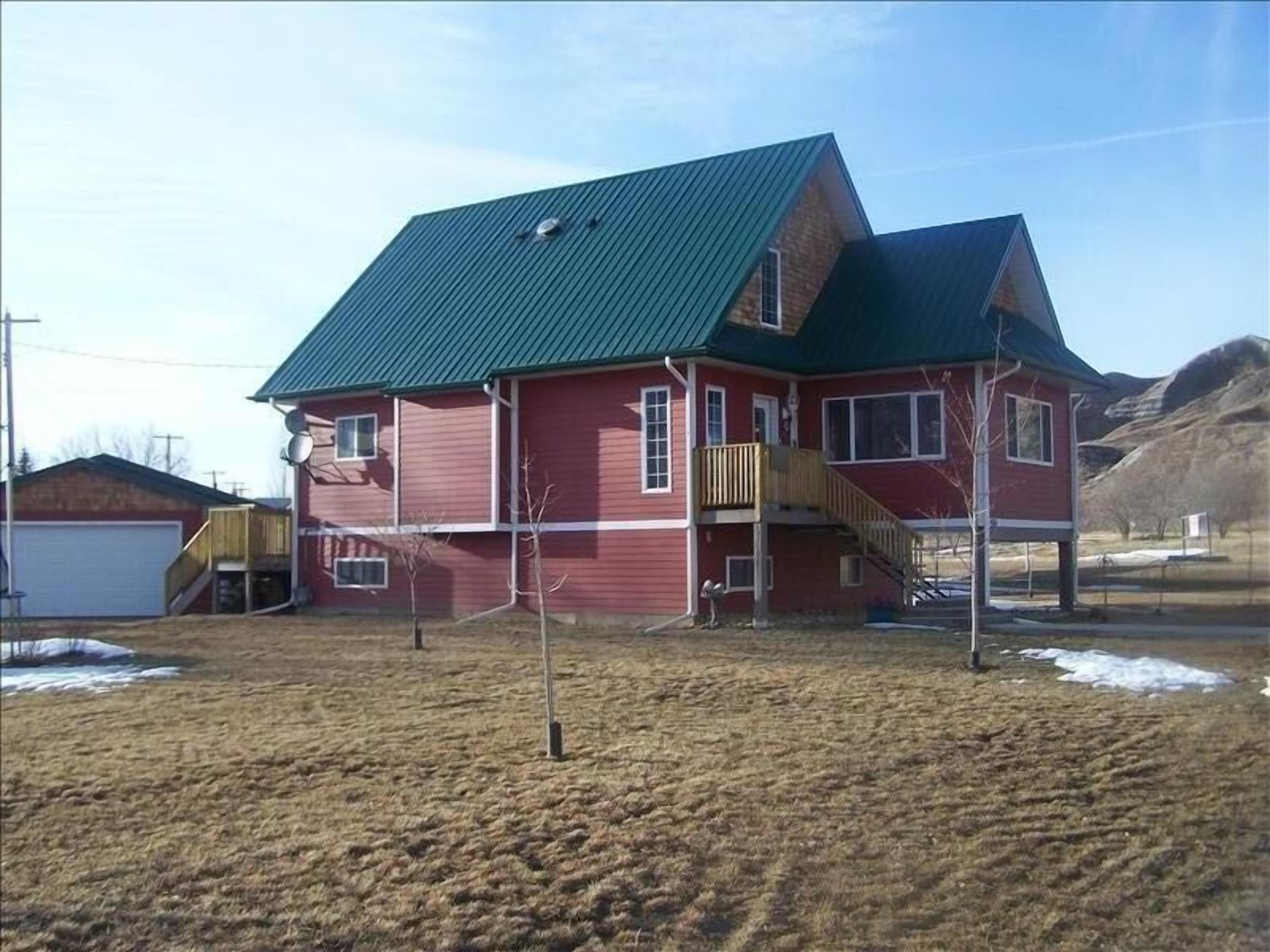 Quiet Serenity with a Spectacular View of Drumheller Valley